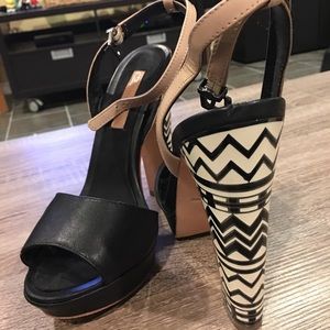 COPY - BCBG Maxazria black leather enamel marcel 8